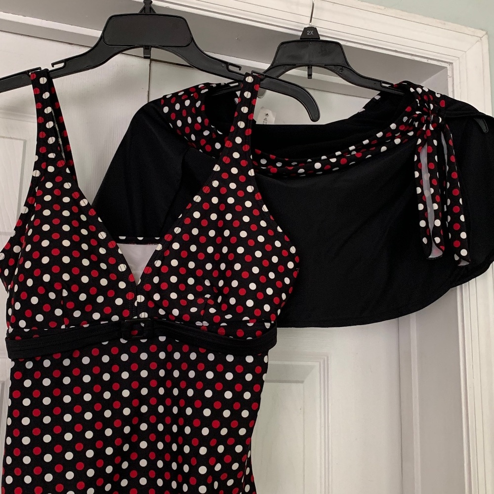 AQUA COUTURE Size 14